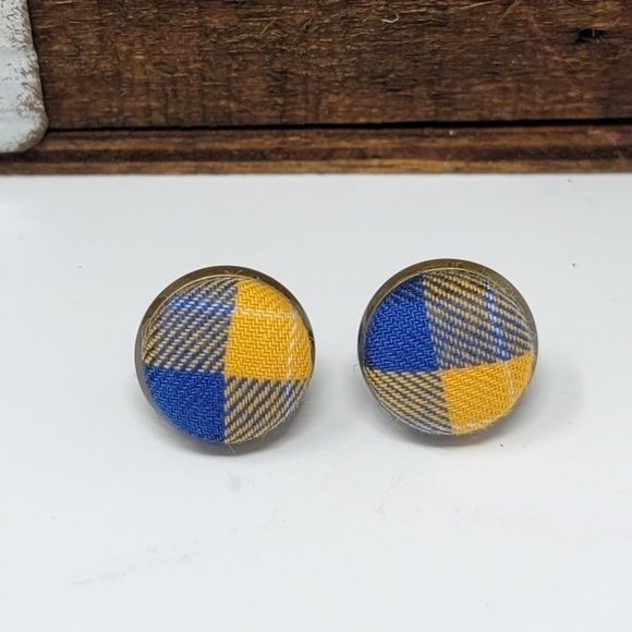 New Handmade | Upcycled Blue & Yellow Button Stud Earrings. - Picture 1 of 4